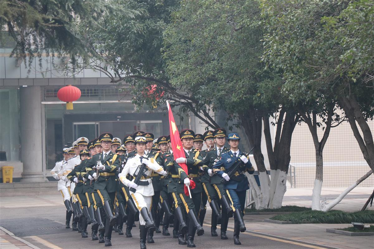 亚星体育玩转“国潮风” 抖擞精气神 我省中小学生元气满满回归校园(图4)