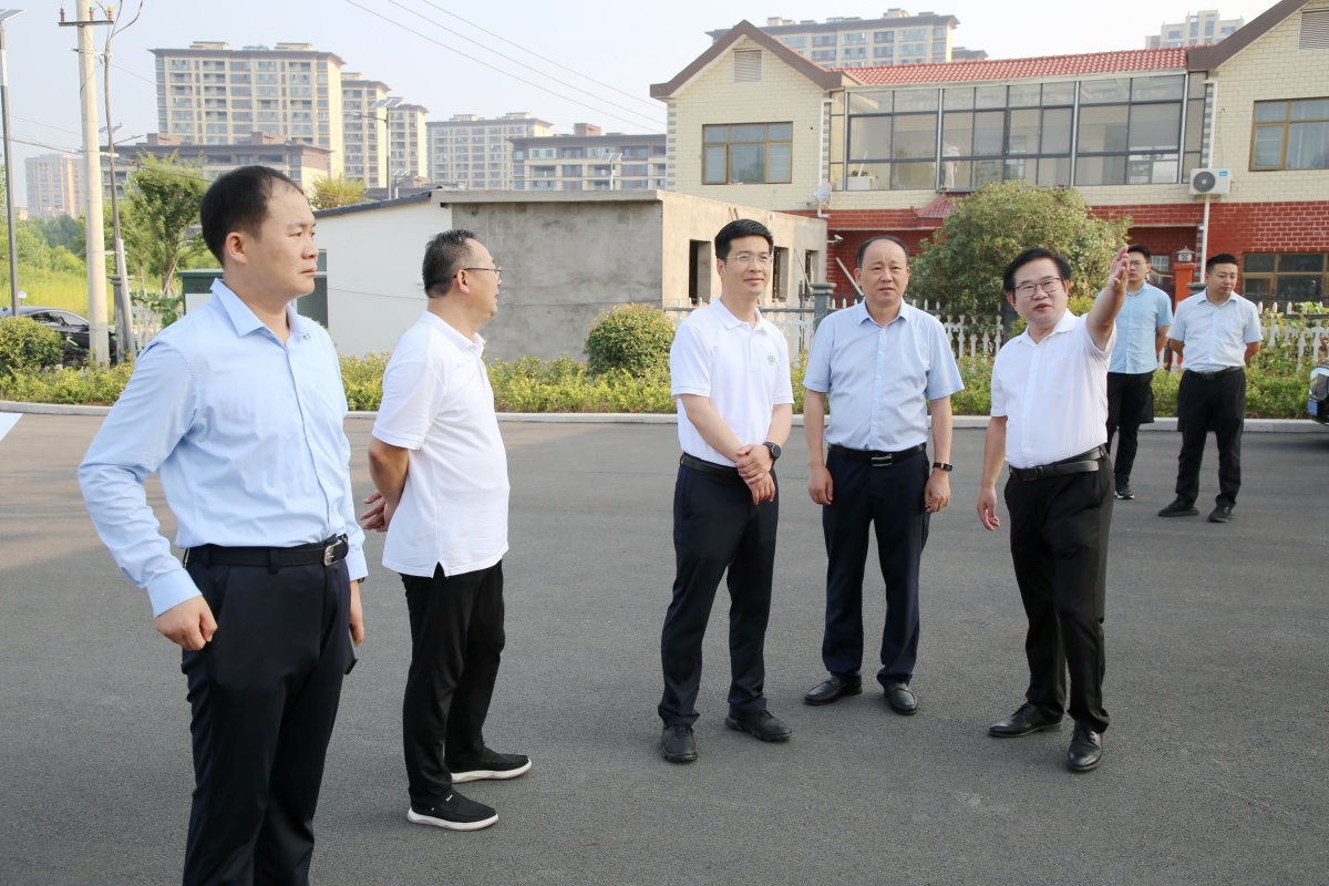 bob电竞践行生态环保理念打造绿水青山家园信阳罗山县首届“全国生态日”宣传活动启动仪式隆重举行(图1)